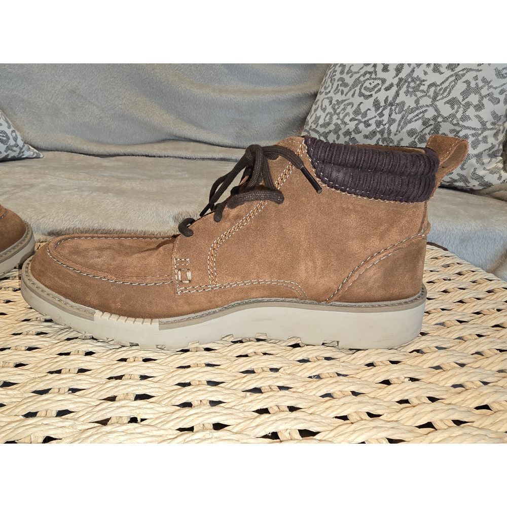 Clarks Tan Suede Men's Boots - Picture 4 of 7